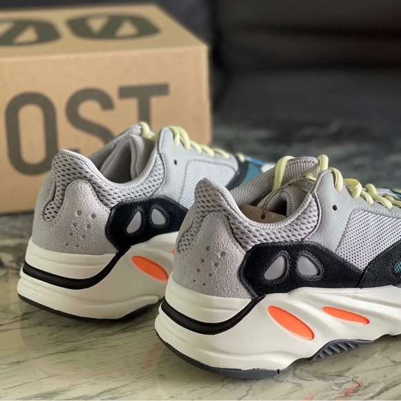 Women’s Yeezy Boot 700 wave runner
